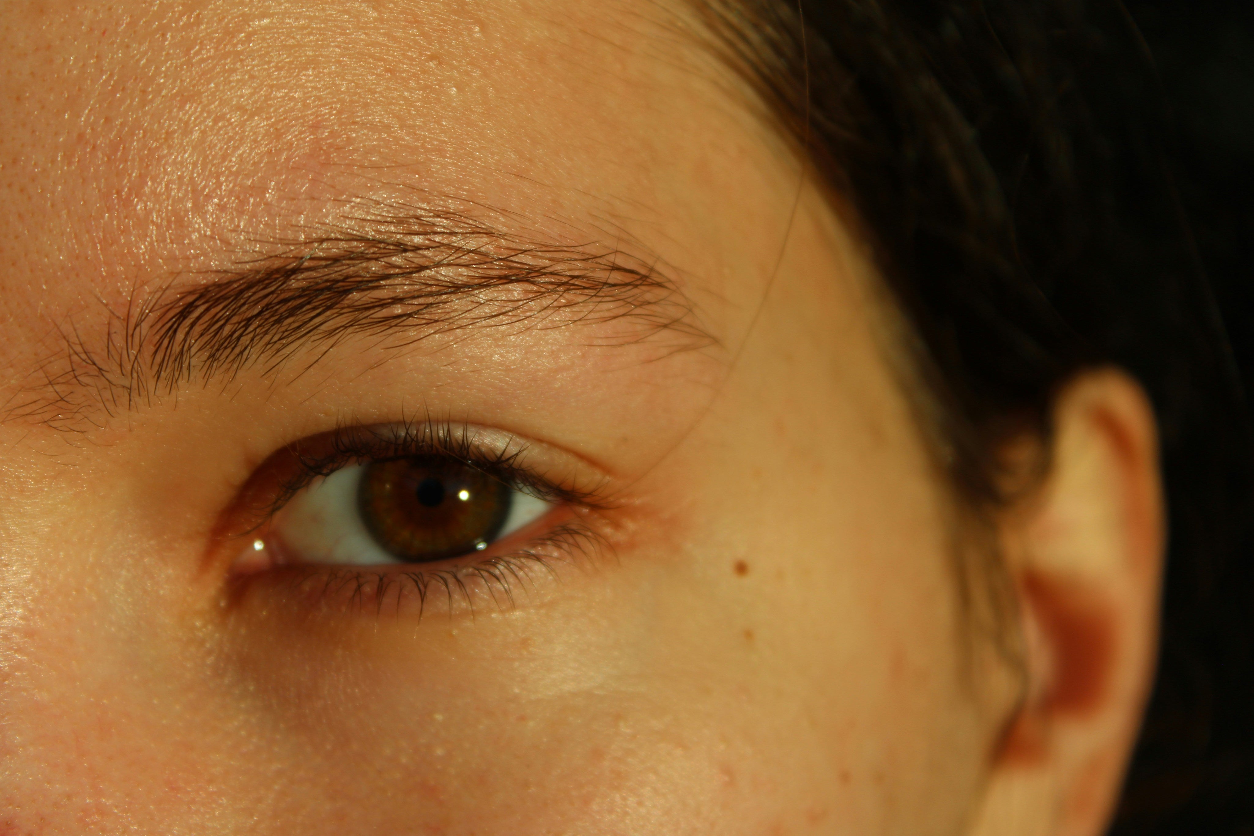 What Does Caffeine Serum Do? 5 Caffeine Serum Benefits in Skincare