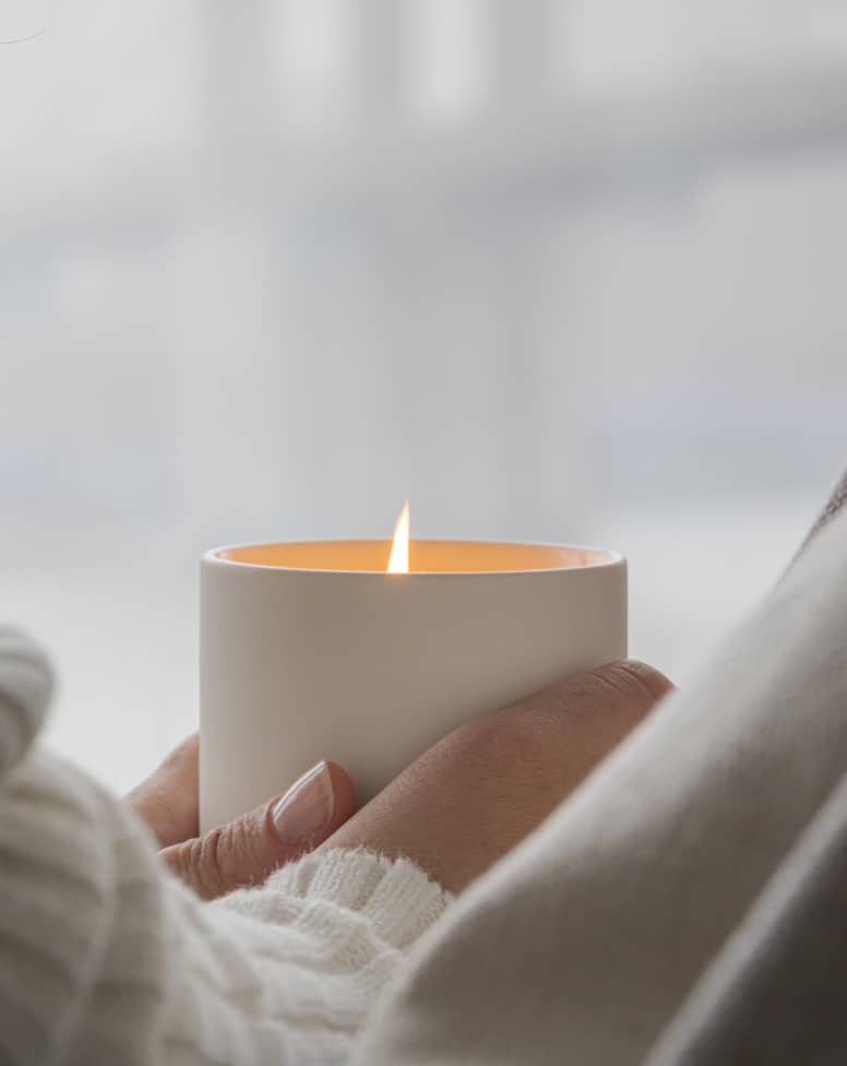 2024-holiday-candle2.jpg